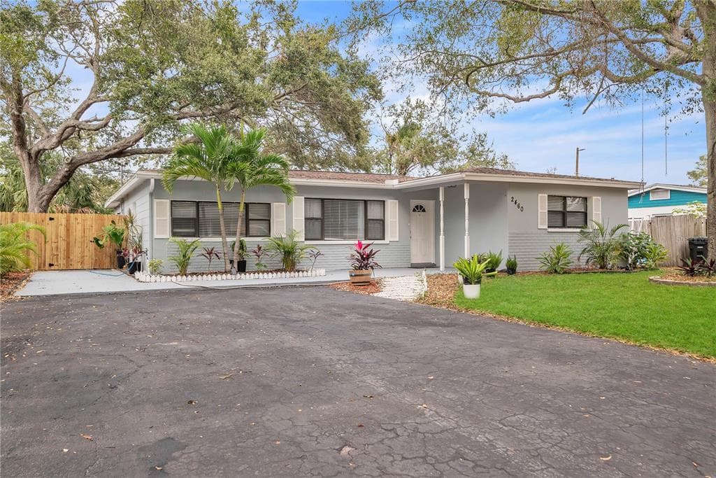 2460 NASH STREET CLEARWATER, FL 33765
