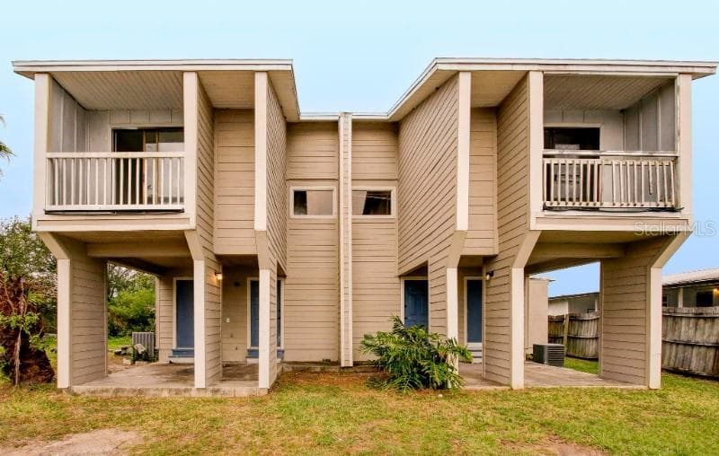 1106 COUNTRY CLUB LANE LAKELAND, FL 33801
