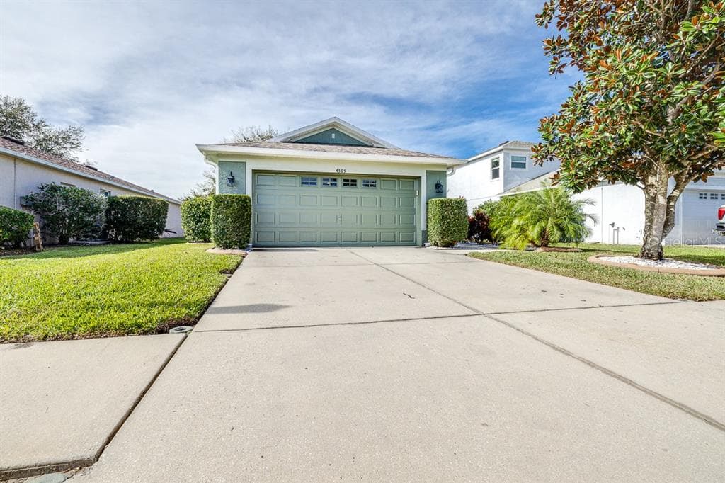 4305 OLD WAVERLY COURT