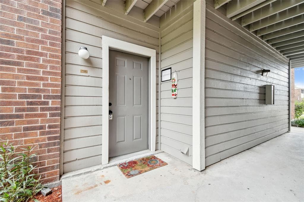 1400 GANDY BOULEVARD N UNIT 112