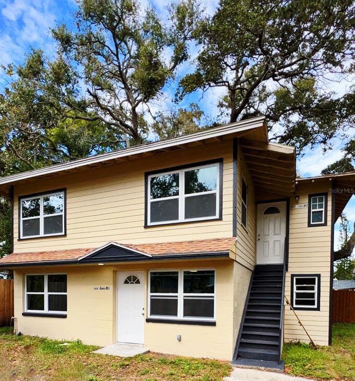 1010 JONES STREET UNIT B1 CLEARWATER, FL 33755