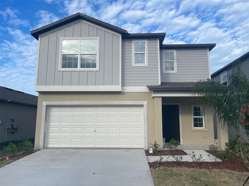 2575 LEONIA LANE ZEPHYRHILLS, FL 33541