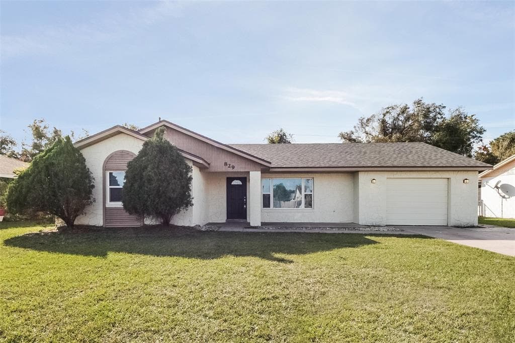 829 BIRCHWOOD CIRCLE KISSIMMEE, FL 34743