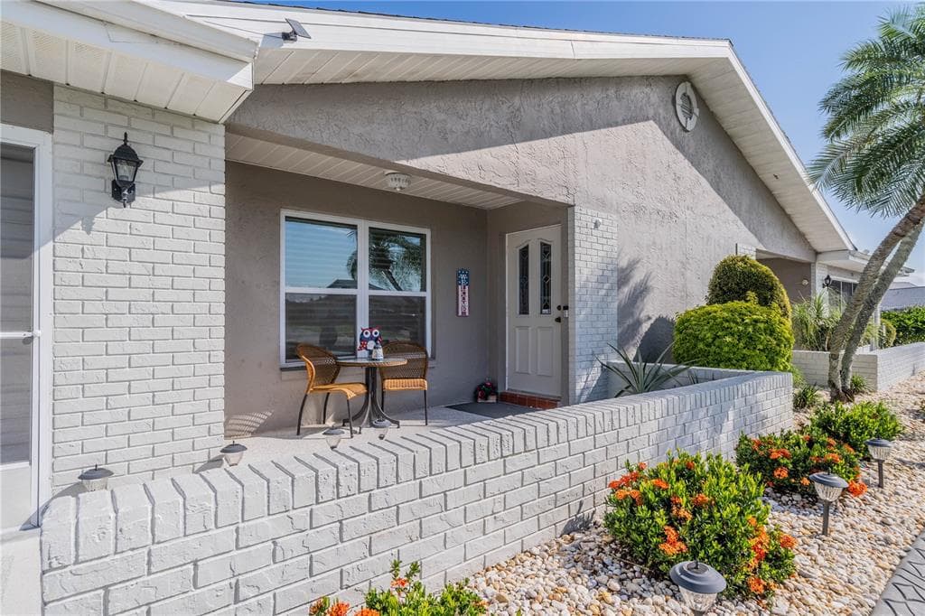 1908 N PEBBLE BEACH BOULEVARD SUN CITY CENTER, FL 33573