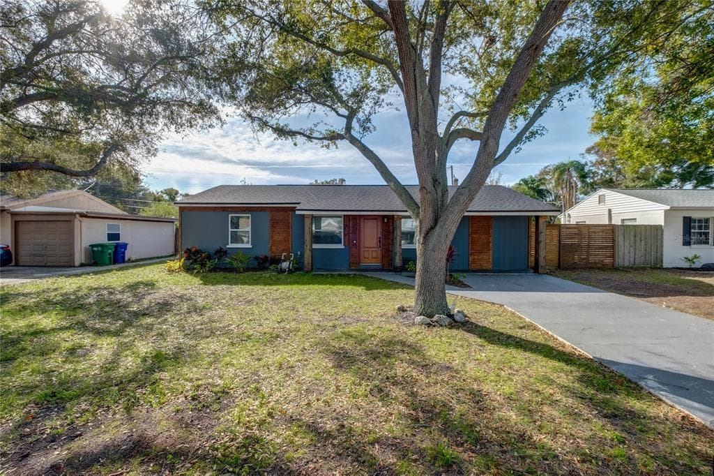 4222 W BAY VISTA AVENUE TAMPA, FL 33611