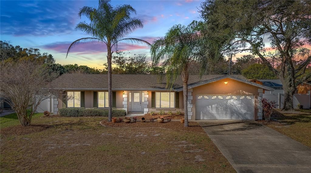 1090 DAMROSCH STREET LARGO, FL 33771