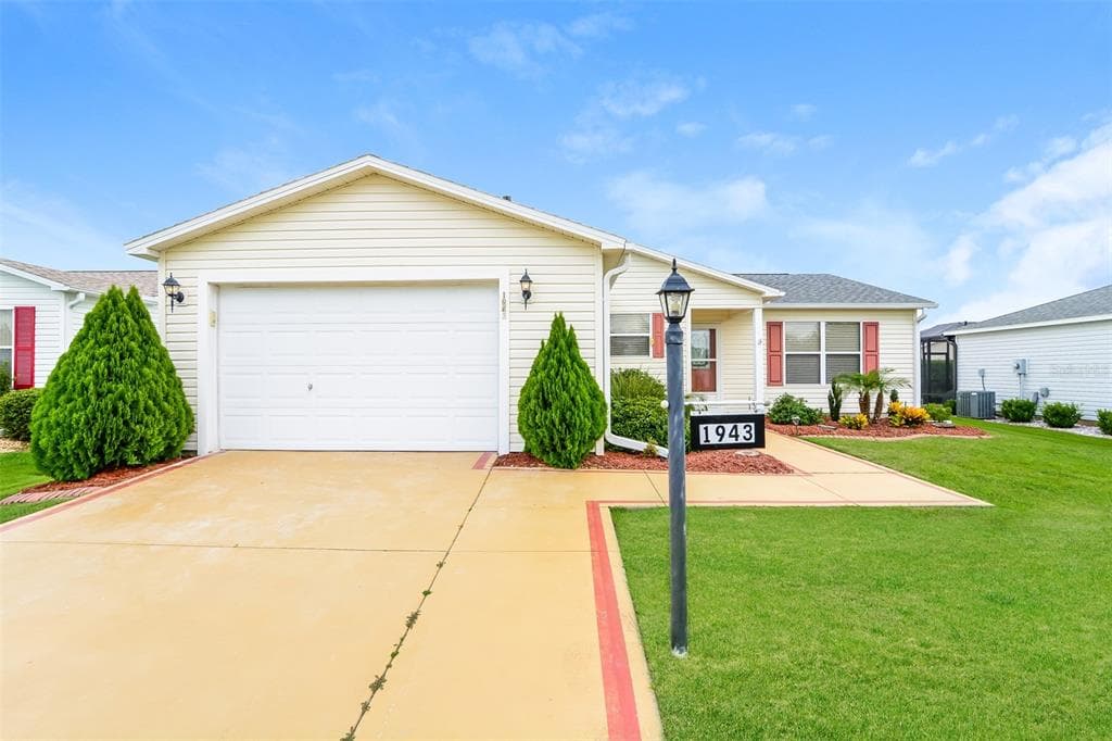 1943 ORANGEBURG TERRACE THE VILLAGES, FL 32162