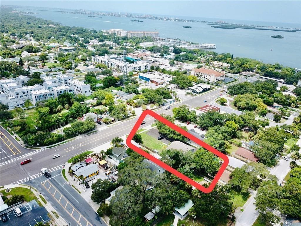 434 SKINNER BOULEVARD DUNEDIN, FL 34698