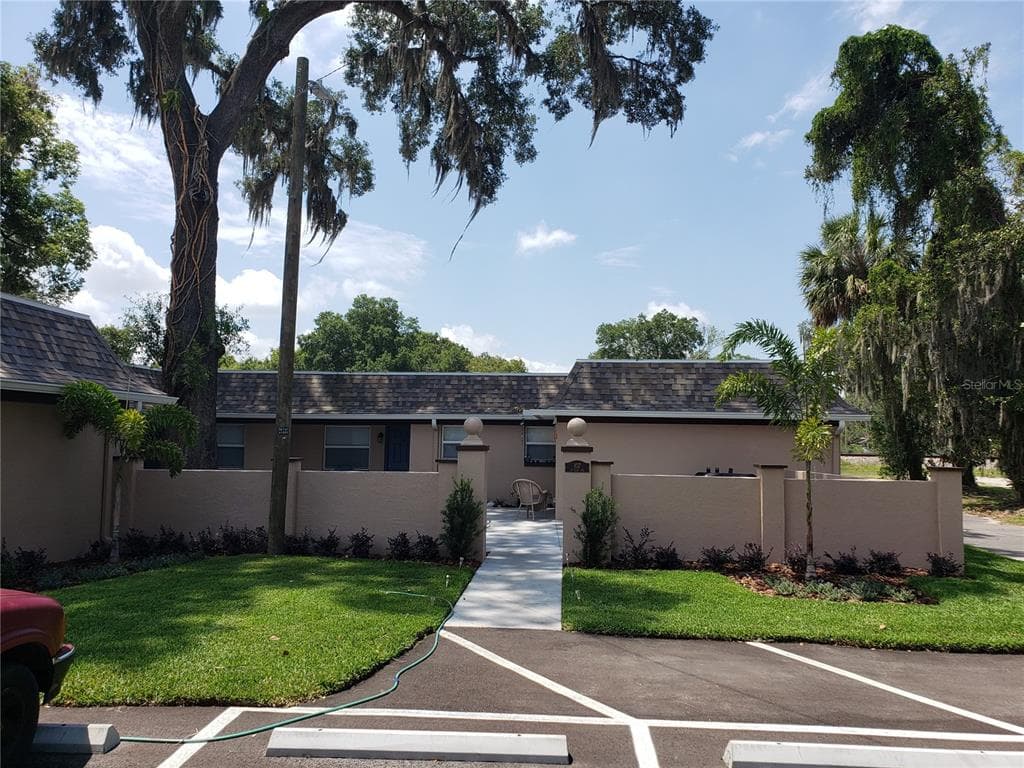 107 W CLAY AVENUE UNIT 5 BRANDON, FL 33510