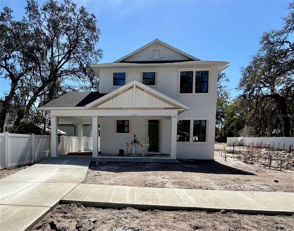 1107 LOUISIANA AVENUE E TAMPA, FL 33603