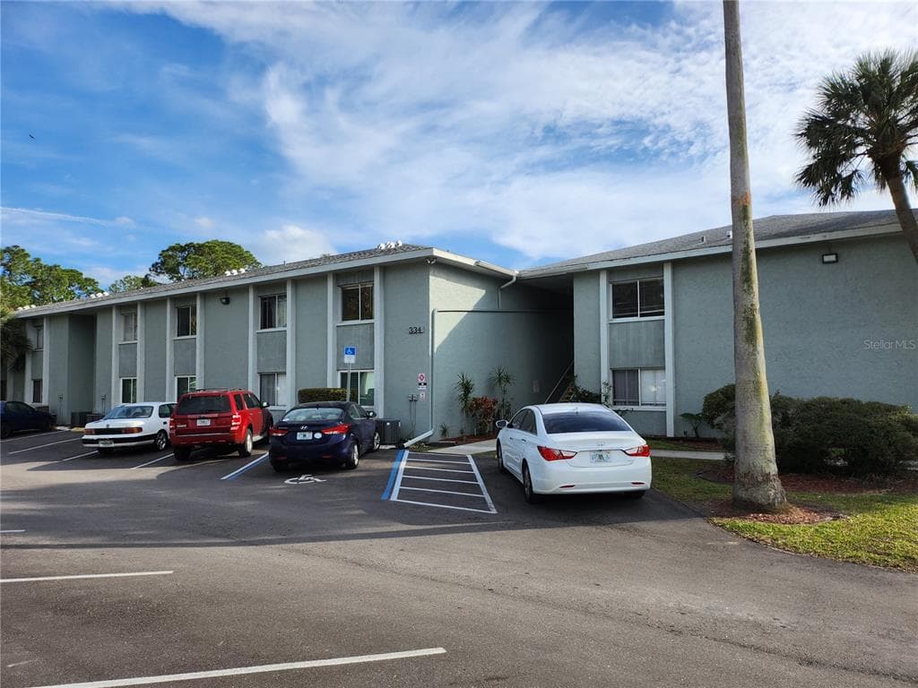 334 48TH AVENUE N UNIT 226 ST PETERSBURG, FL 33703