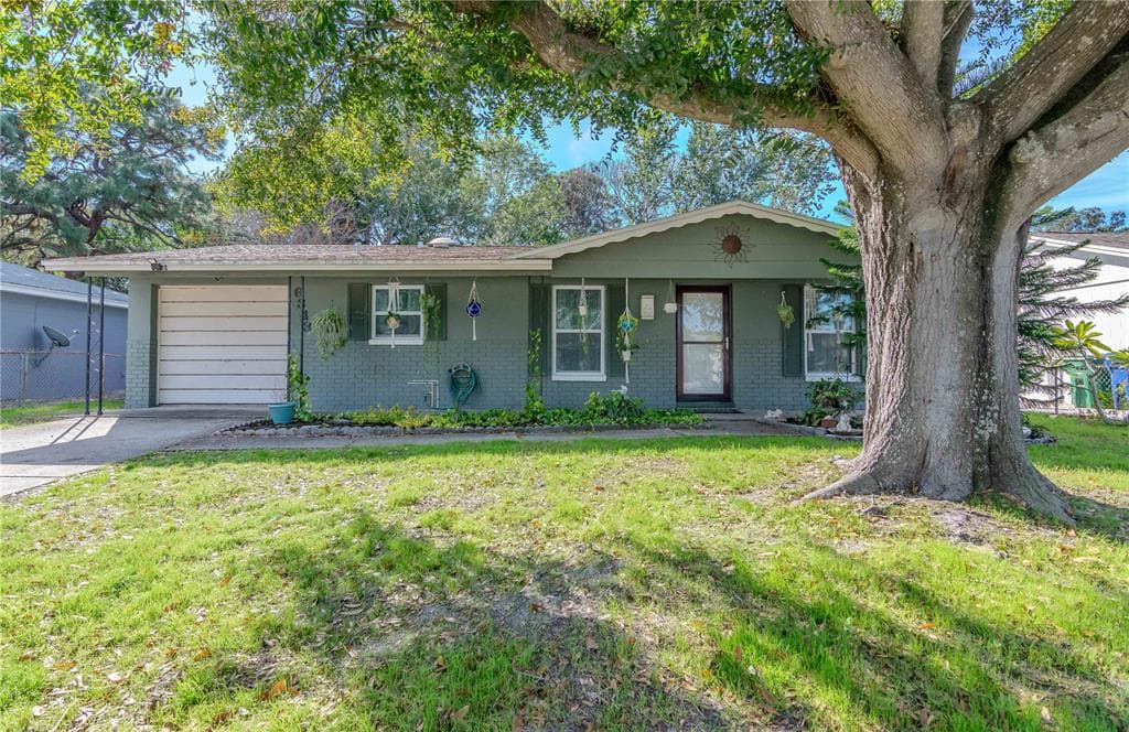 6343 S LANSDALE CIRCLE TAMPA, FL 33616
