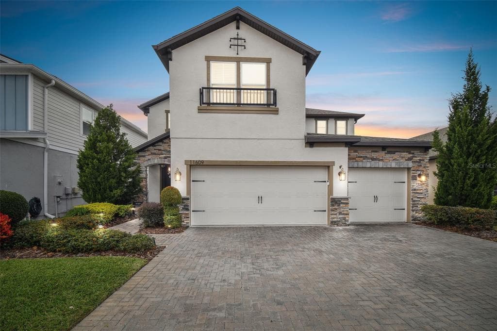 11609 NAVEL ORANGE WAY