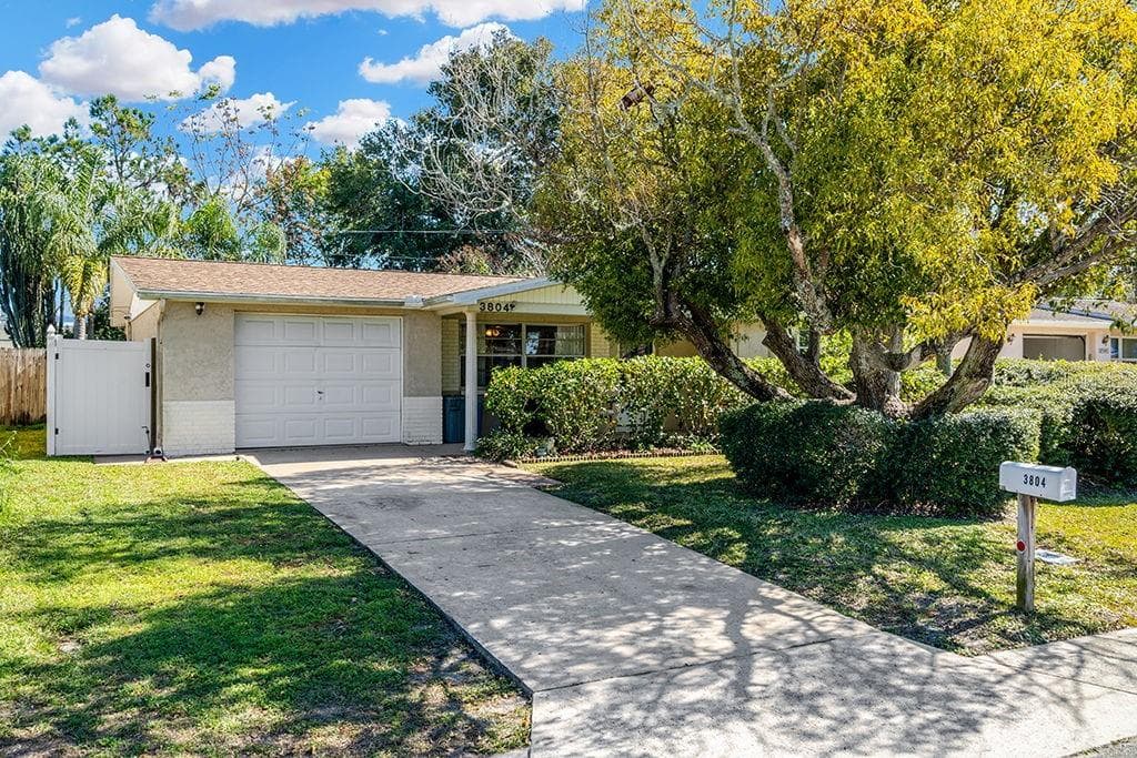 3804 PENSDALE DRIVE NEW PORT RICHEY, FL 34652