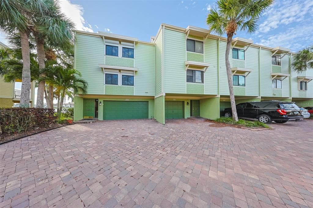 443 HAVEN POINT DRIVE TREASURE ISLAND, FL 33706
