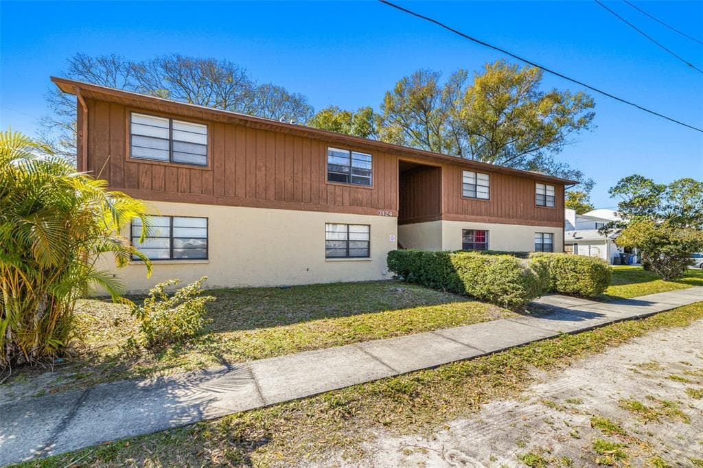 3124 W SLIGH AVENUE