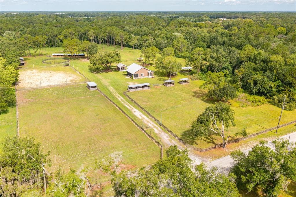 6133 BOYETTE ROAD