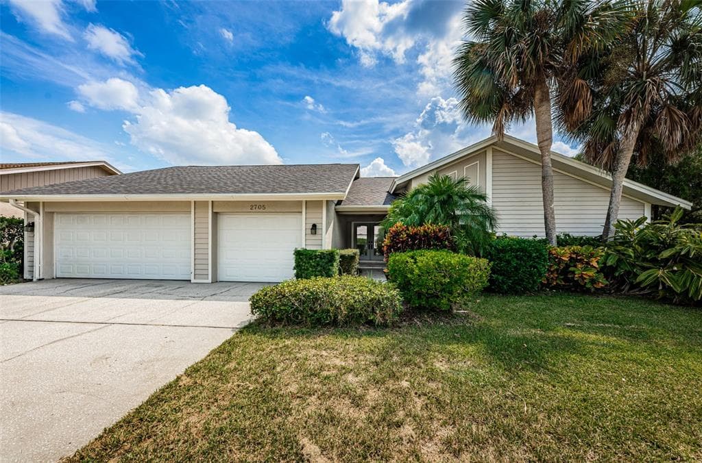 2705 BRATTLE LANE CLEARWATER, FL 33761