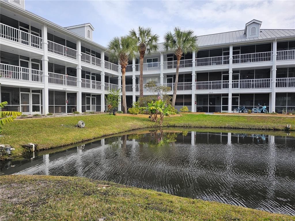 2210 VISTA DEL SOL CIRCLE UNIT 519 LUTZ, FL 33558