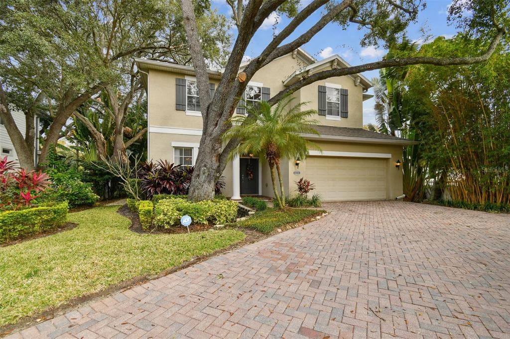 3215 PARK GREEN DRIVE TAMPA, FL 33611