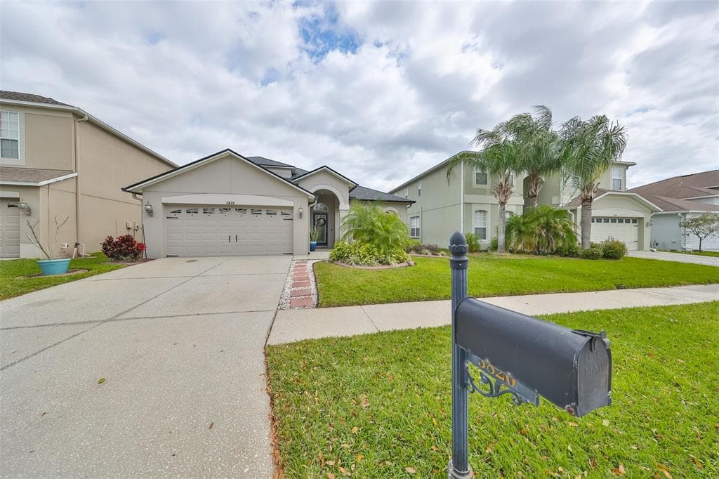 3820 OLDE LANARK DRIVE