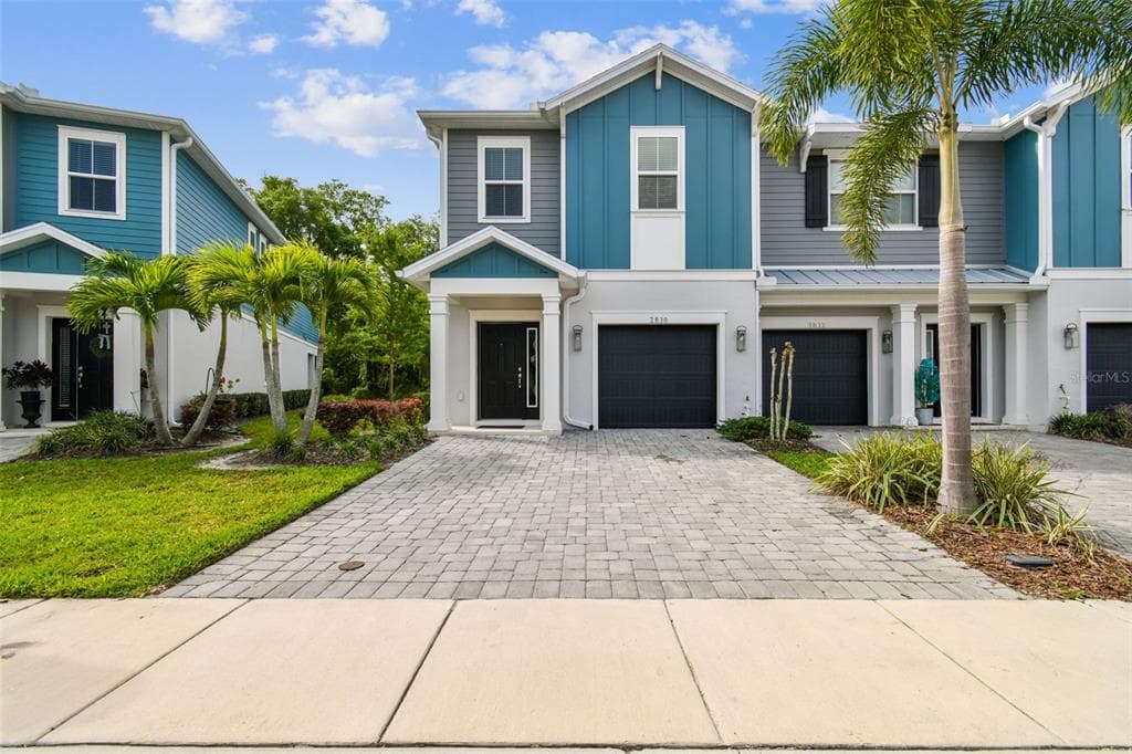 2830 GRAND KEMERTON PLACE TAMPA, FL 33618