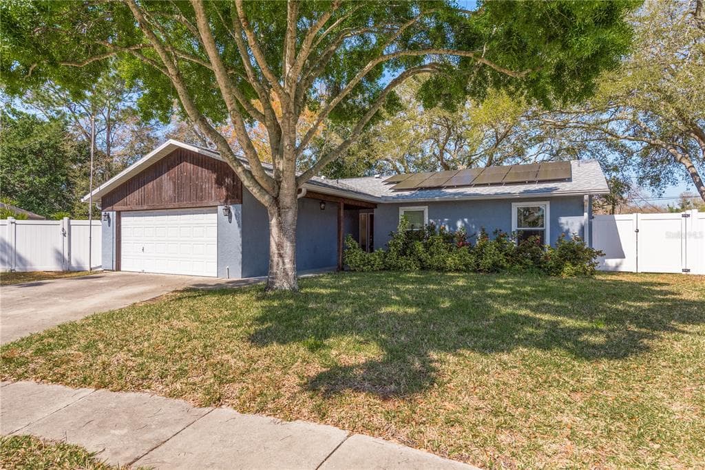 2546 ISLANDER COURT PALM HARBOR, FL 34683