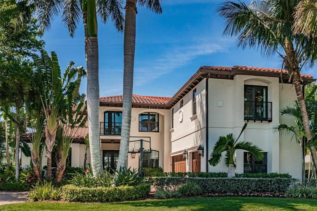 5101 W POE AVENUE TAMPA, FL 33629