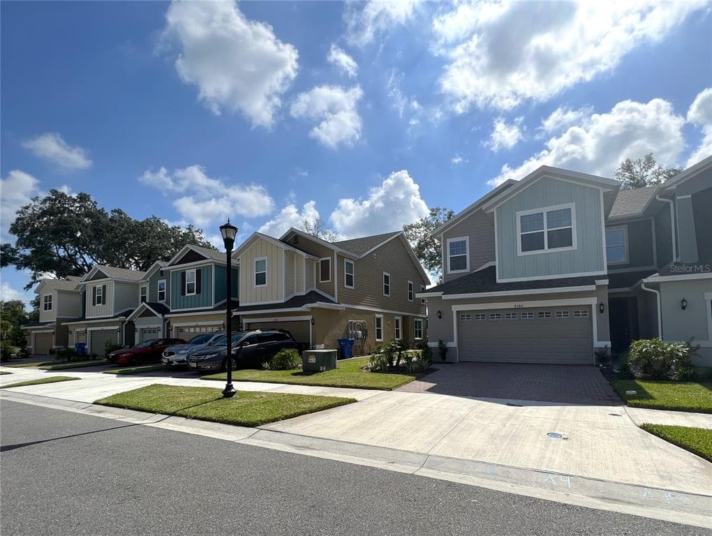 4386 SAILPLANE COURT WESLEY CHAPEL, FL 33545