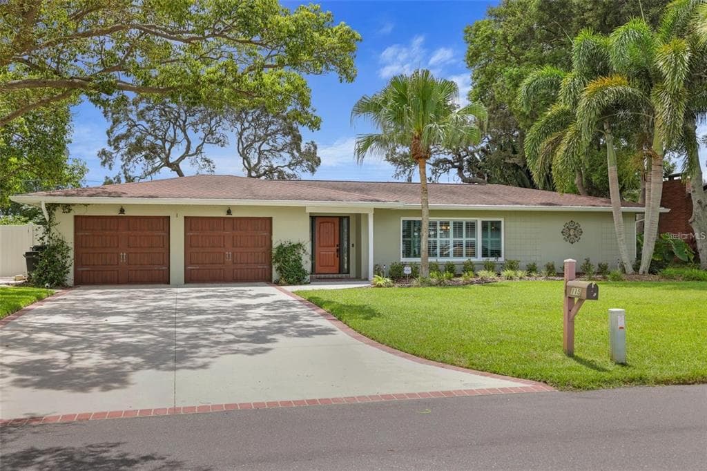 115 OAKWOOD DRIVE LARGO, FL 33770