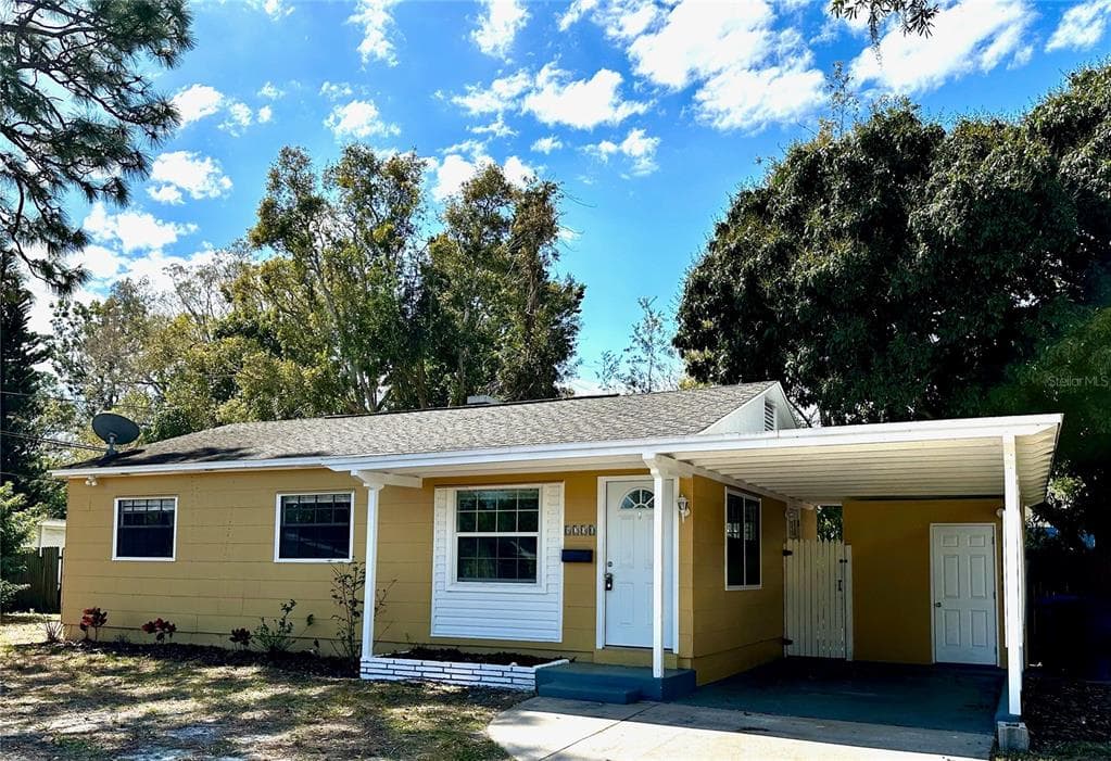8230 6TH STREET N ST PETERSBURG, FL 33702