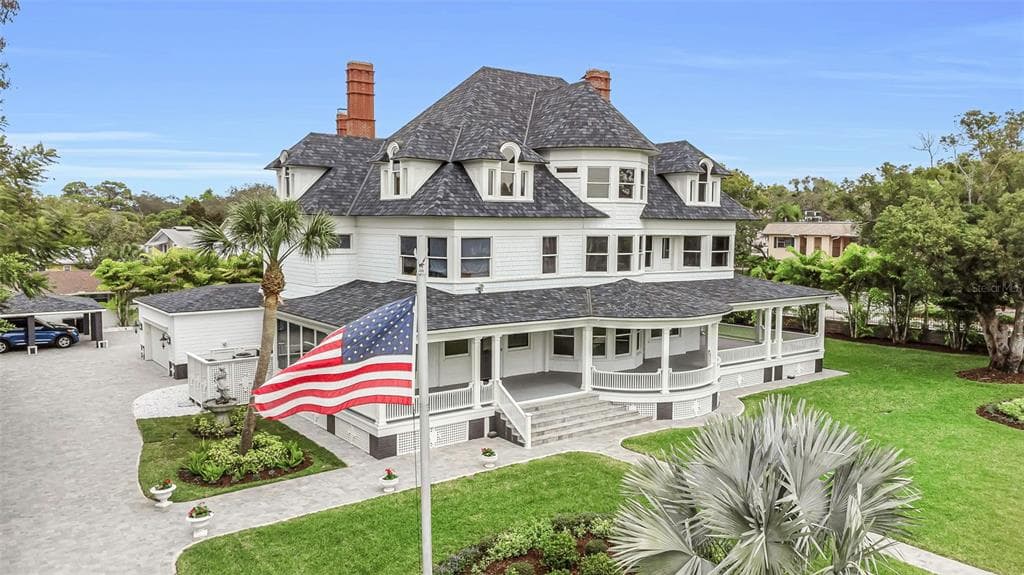 110 N SPRING BOULEVARD TARPON SPRINGS, FL 34689