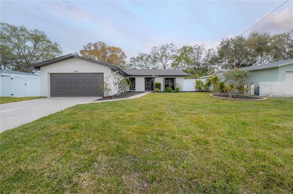 1088 IDLEWILD DRIVE N DUNEDIN, FL 34698