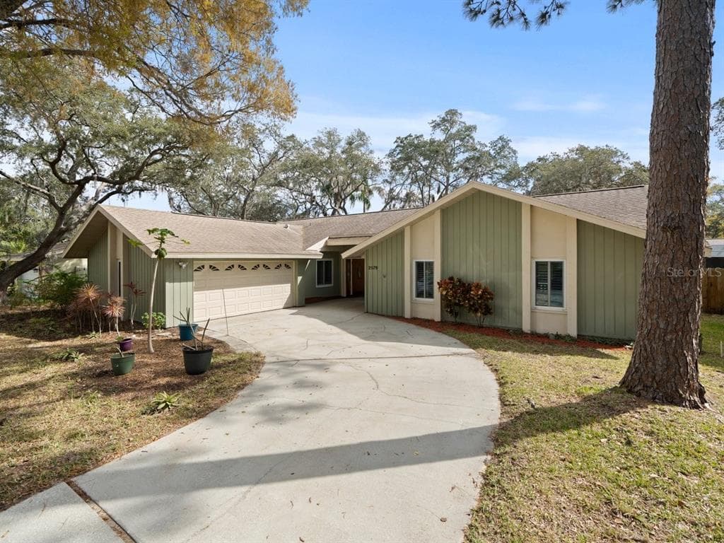 2579 SWEETGUM WAY W