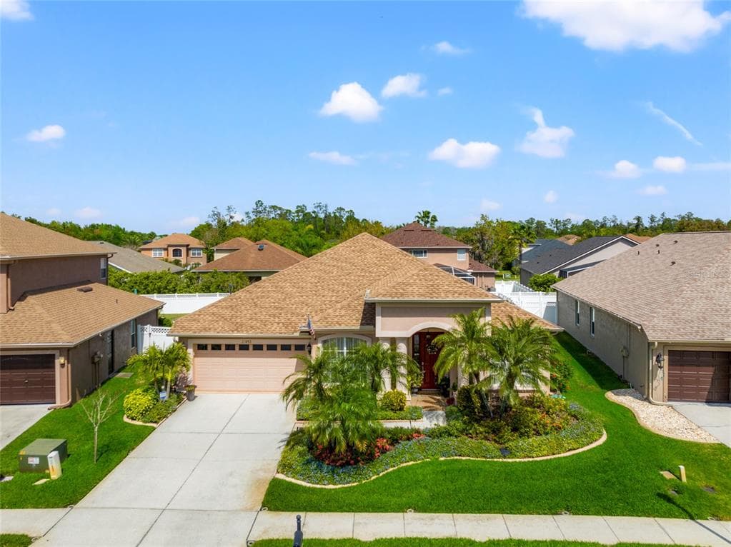 27053 PALMETTO BEND DRIVE WESLEY CHAPEL, FL 33544