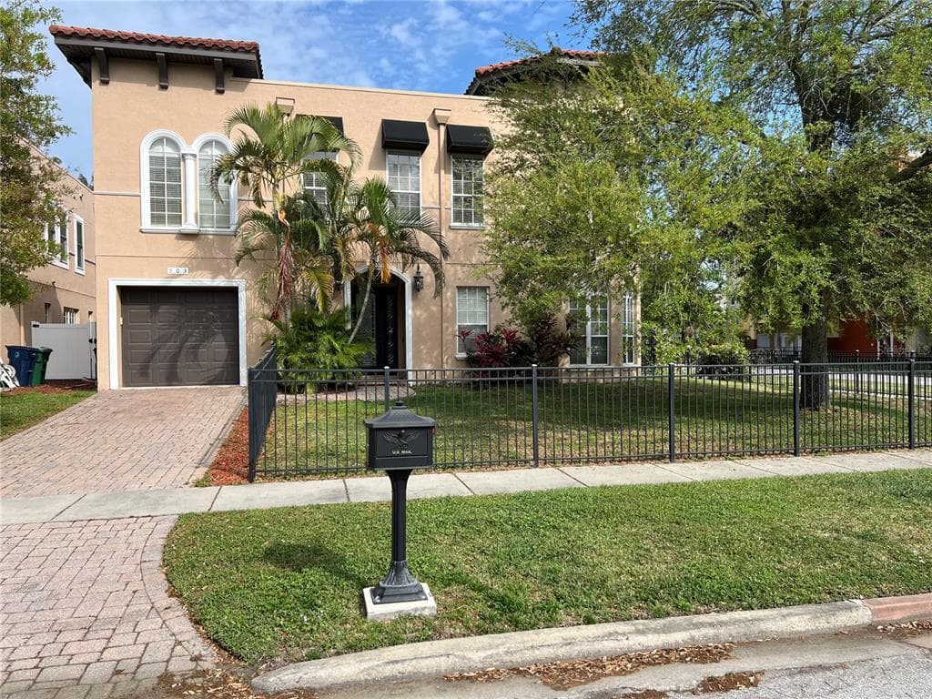 503 N HUBERT AVENUE UNIT 1