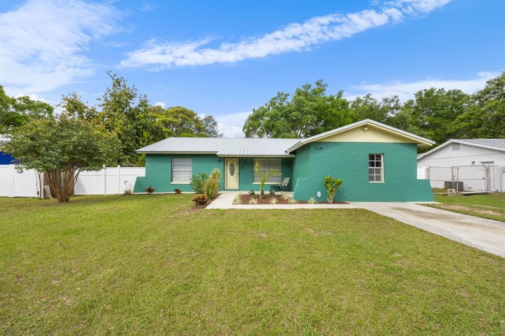 219 FAITHWAY DRIVE SEFFNER, FL 33584