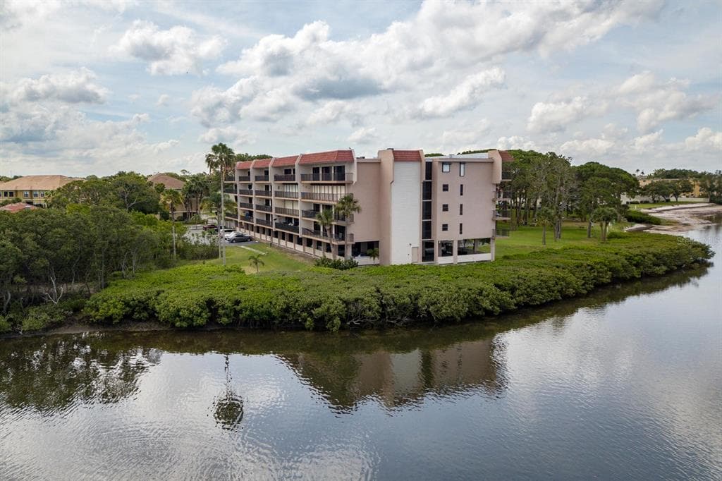 2700 BAYSHORE BOULEVARD UNIT 11109 DUNEDIN, FL 34698