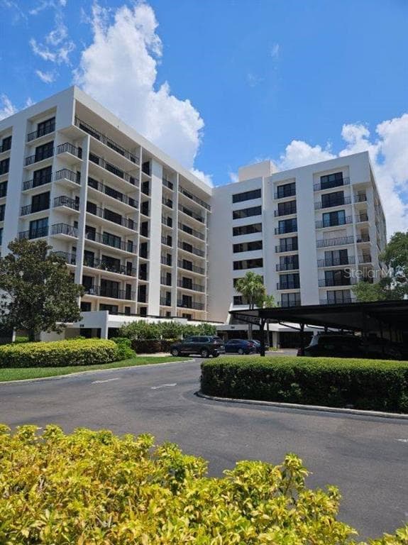 100 OAKMONT LANE UNIT 705 BELLEAIR, FL 33756