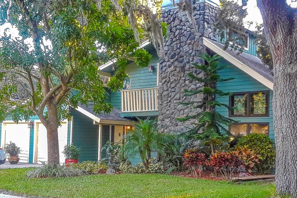 2228 CYPRESS POINT DRIVE W CLEARWATER, FL 33763