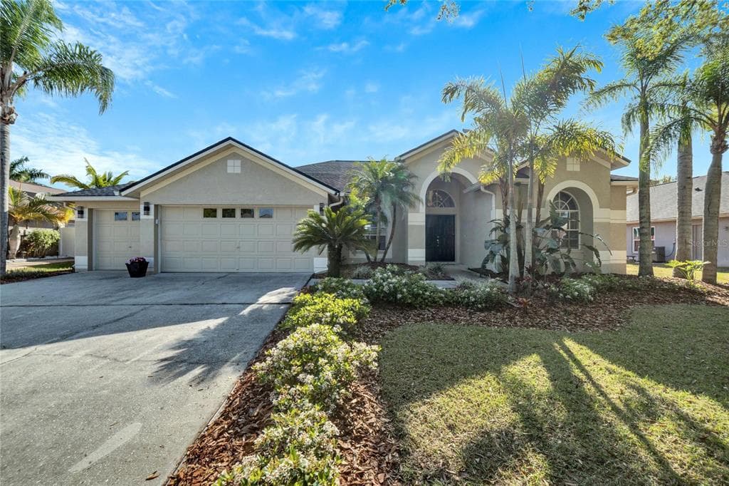 9229 SUNNYOAK DRIVE