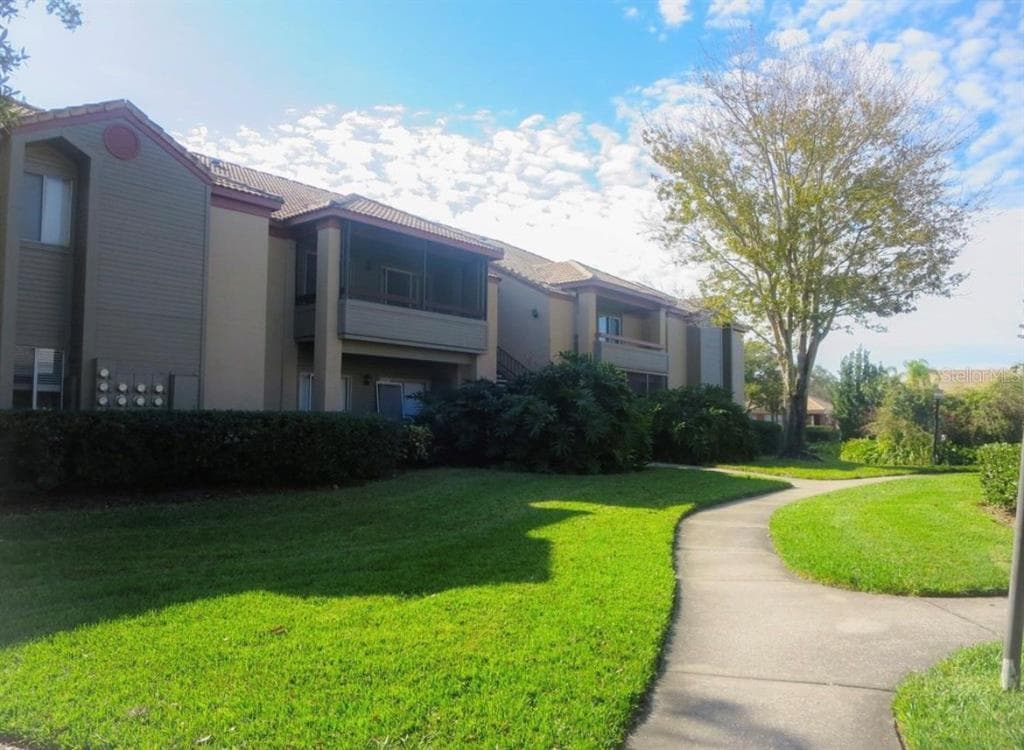 10263 GANDY BOULEVARD UNIT 1305 ST PETERSBURG, FL 33702