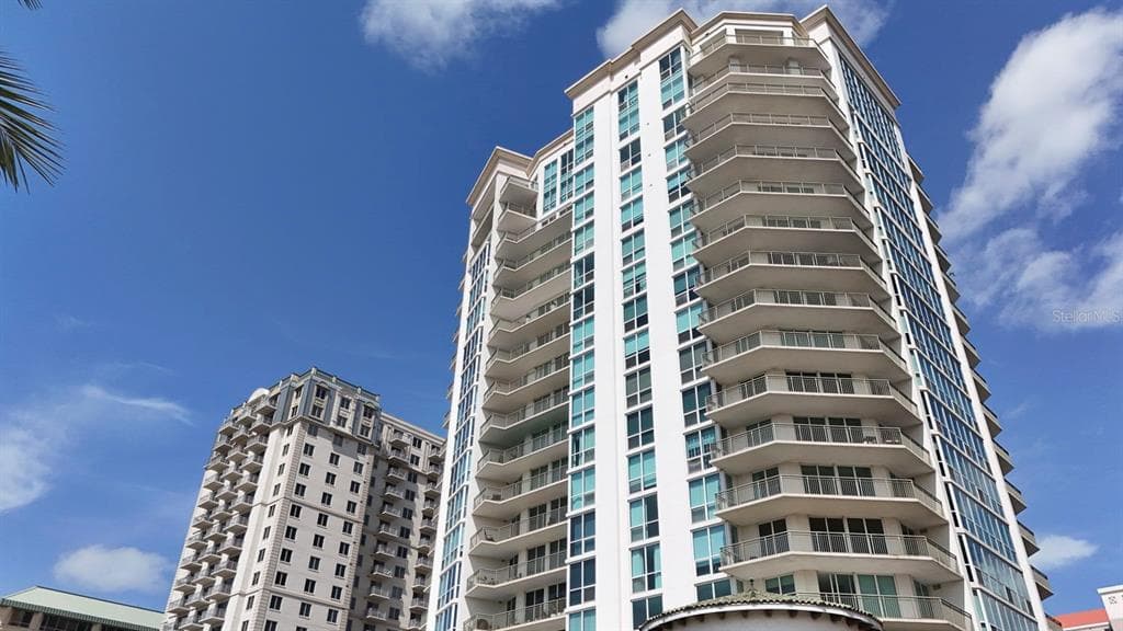 450 KNIGHTS RUN AVENUE UNIT 1905 TAMPA, FL 33602