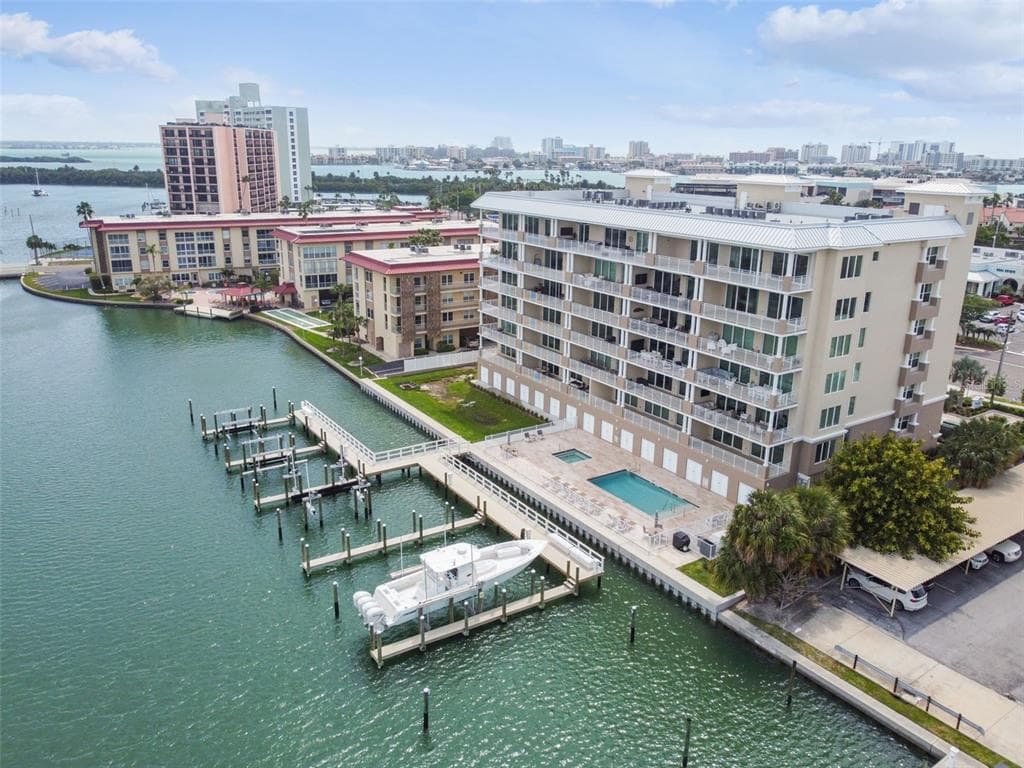 125 ISLAND WAY UNIT 703 CLEARWATER, FL 33767