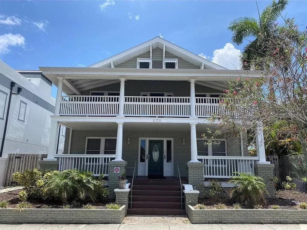 638 3RD AVENUE S UNIT 8 ST PETERSBURG, FL 33701