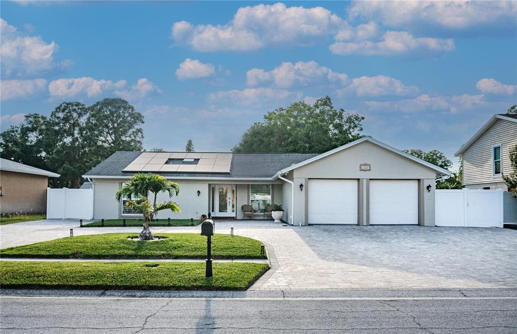 7404 MEADOW DRIVE