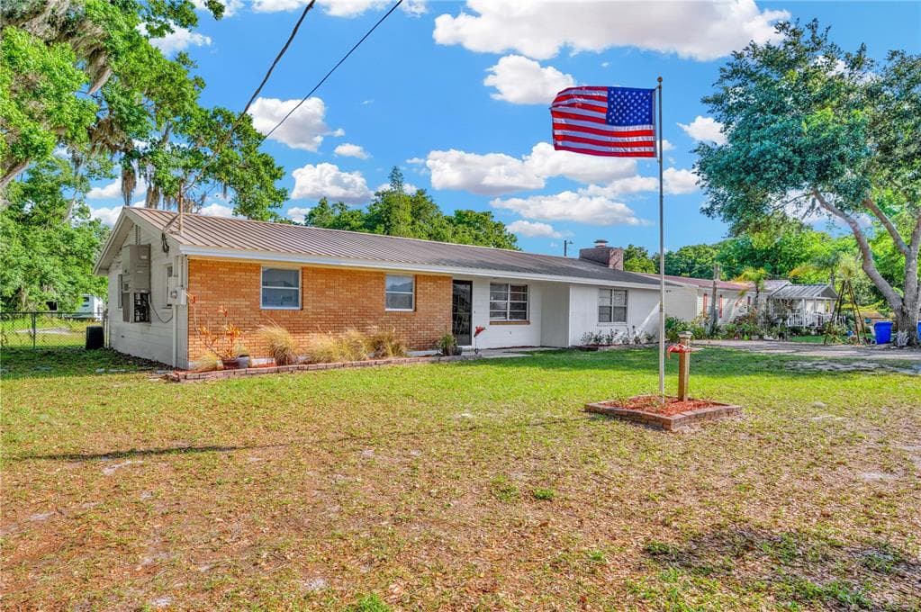 4804 SUMMERALL ROAD PLANT CITY, FL 33567