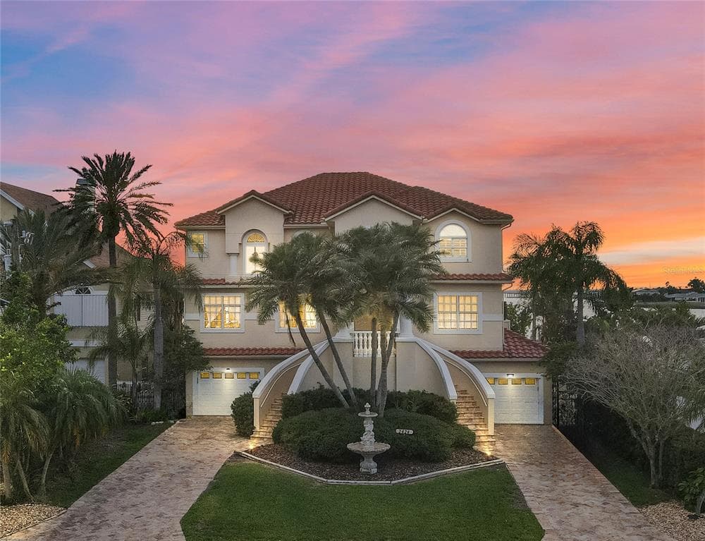 2424 BAYWOOD DRIVE W DUNEDIN, FL 34698