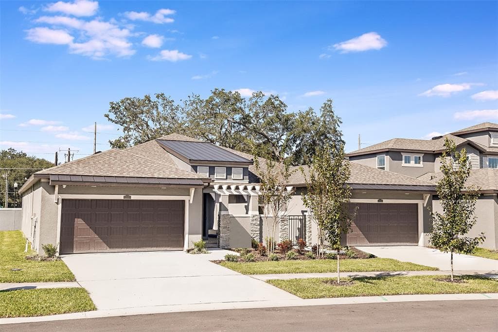 353 VILLA CORTE DRIVE LUTZ, FL 33549