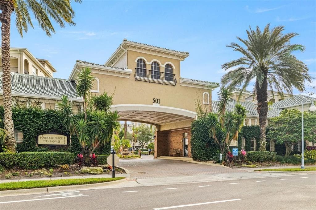 501 KNIGHTS RUN AVENUE UNIT 4107 TAMPA, FL 33602